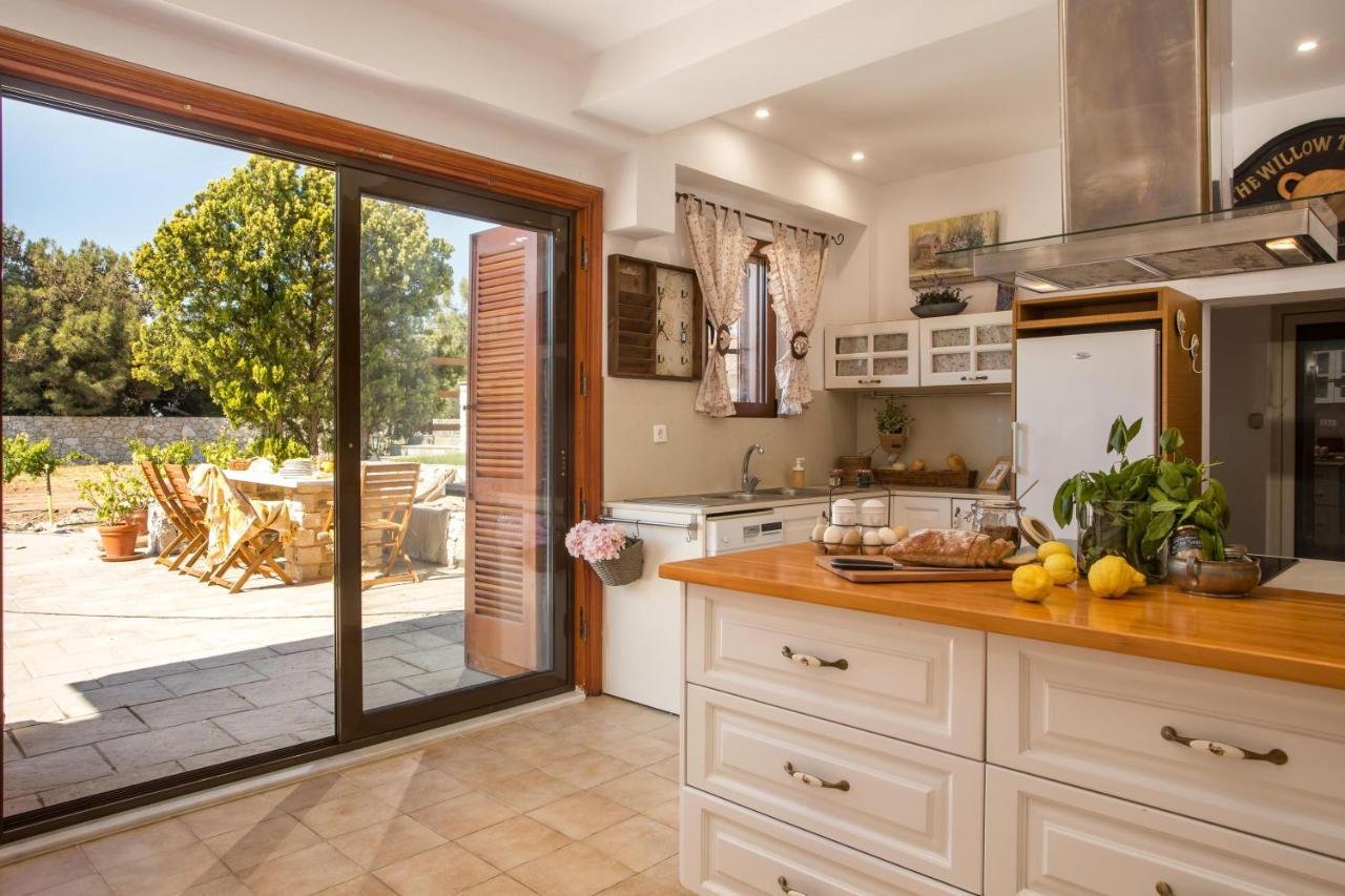 Emarmene Home With Private Pool Near Rhodes Town & Airport Koskinou  Buitenkant foto